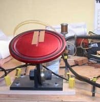 Vacuum Dish for Neck Removal